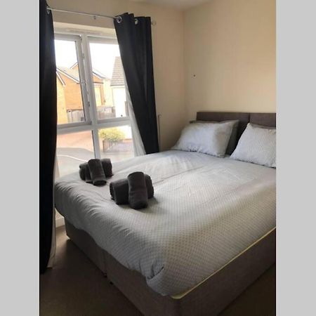 Dudley House **Staycation & Contractors** Sleeps 7 팁턴 외부 사진